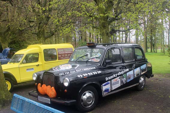 Un taxi à moustache