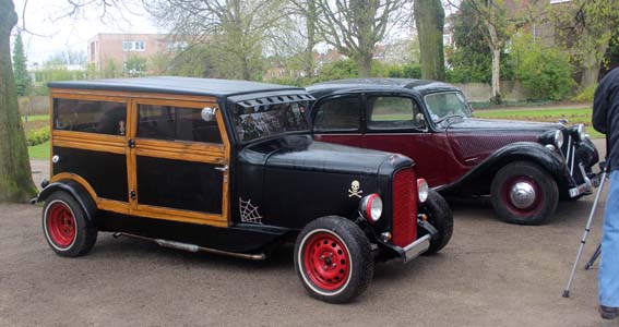 Deux hot rod en rouge et noir : Jeanne Mas n'était pas loin !!!