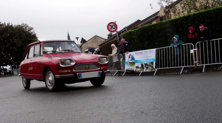 Quand on n'a pas de caisse à savon, on fait avec c'qu'on a !